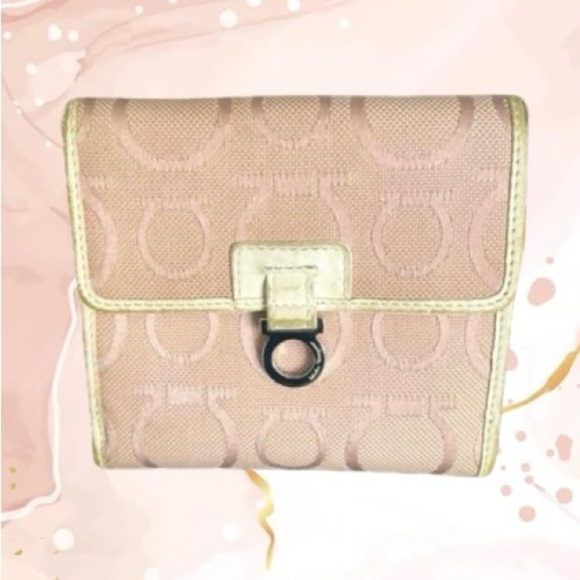 Salvatore Ferragamo Rare Pink Canvas, White Leather Pre Loved Vintage Bi-fold - Picture 1 of 12